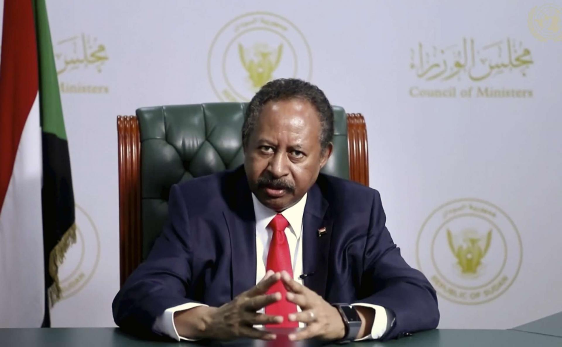 متابعة 180 تحقيقات: نقل رئيس وزراء السودان حمدوك إلى مكان مجهول